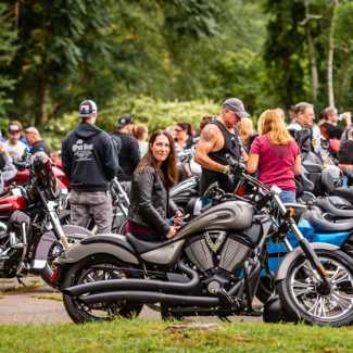 DariusRuckerBenefitConcertRide_Simsbury-70
